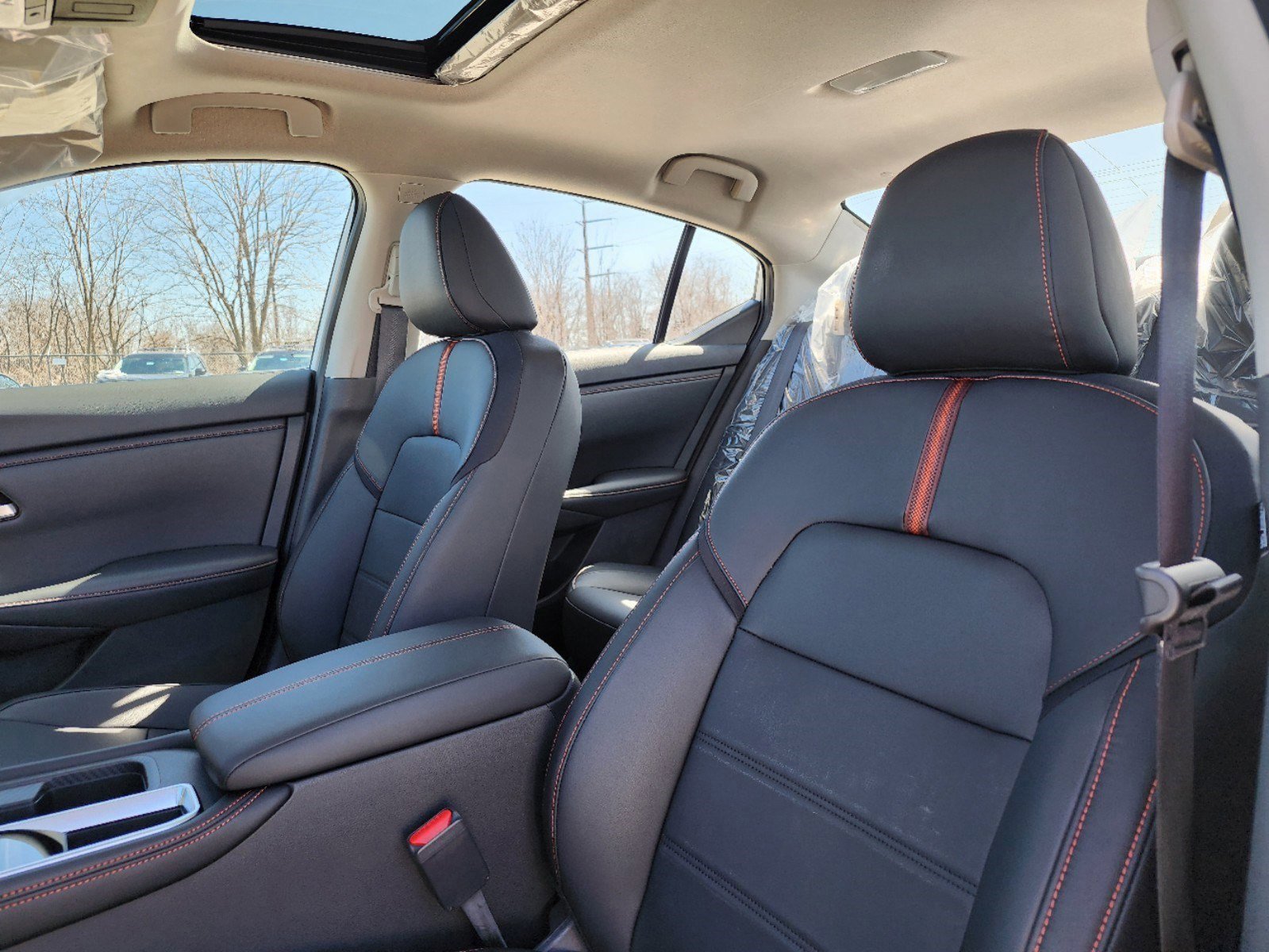 2025 Nissan Sentra SR photo 4