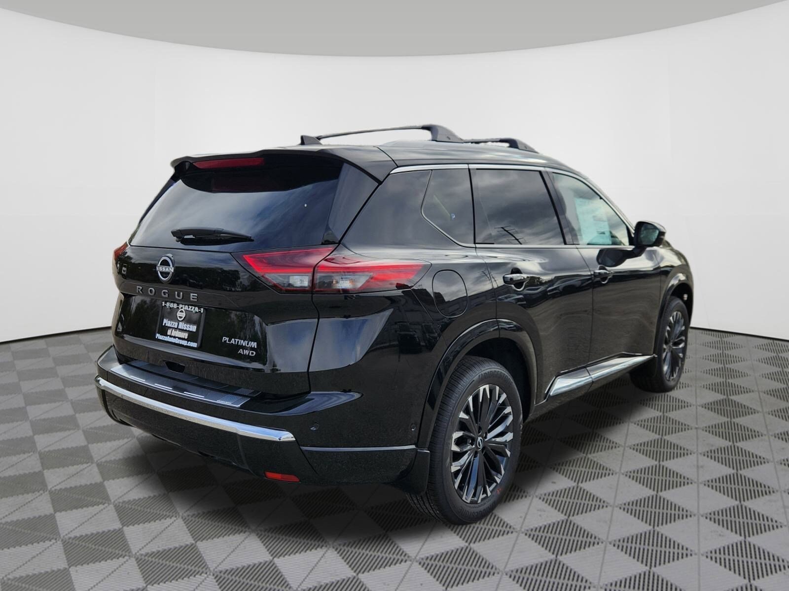 2026 Nissan Rogue Platinum photo 3