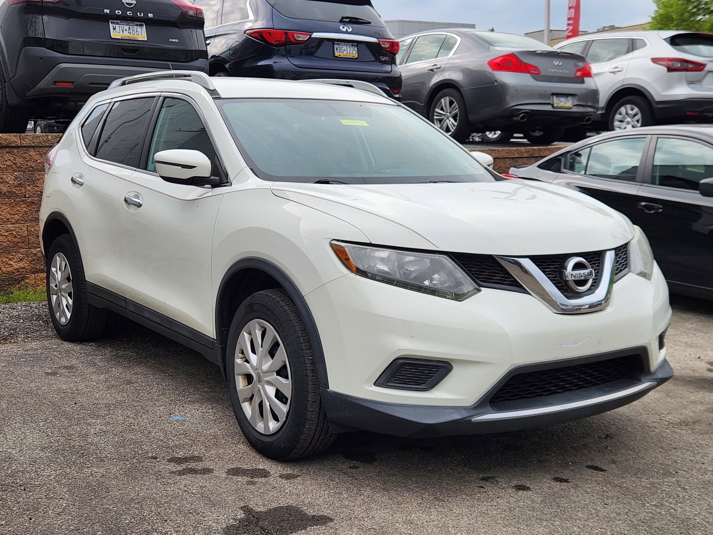 2016 Nissan Rogue S