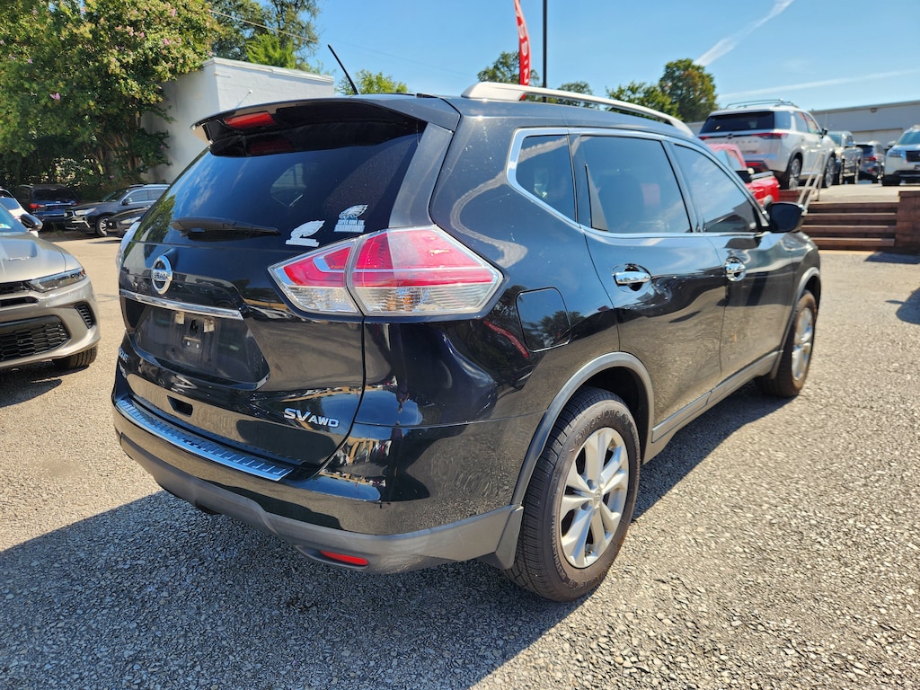 Used 2015 Nissan Rogue SV SUV