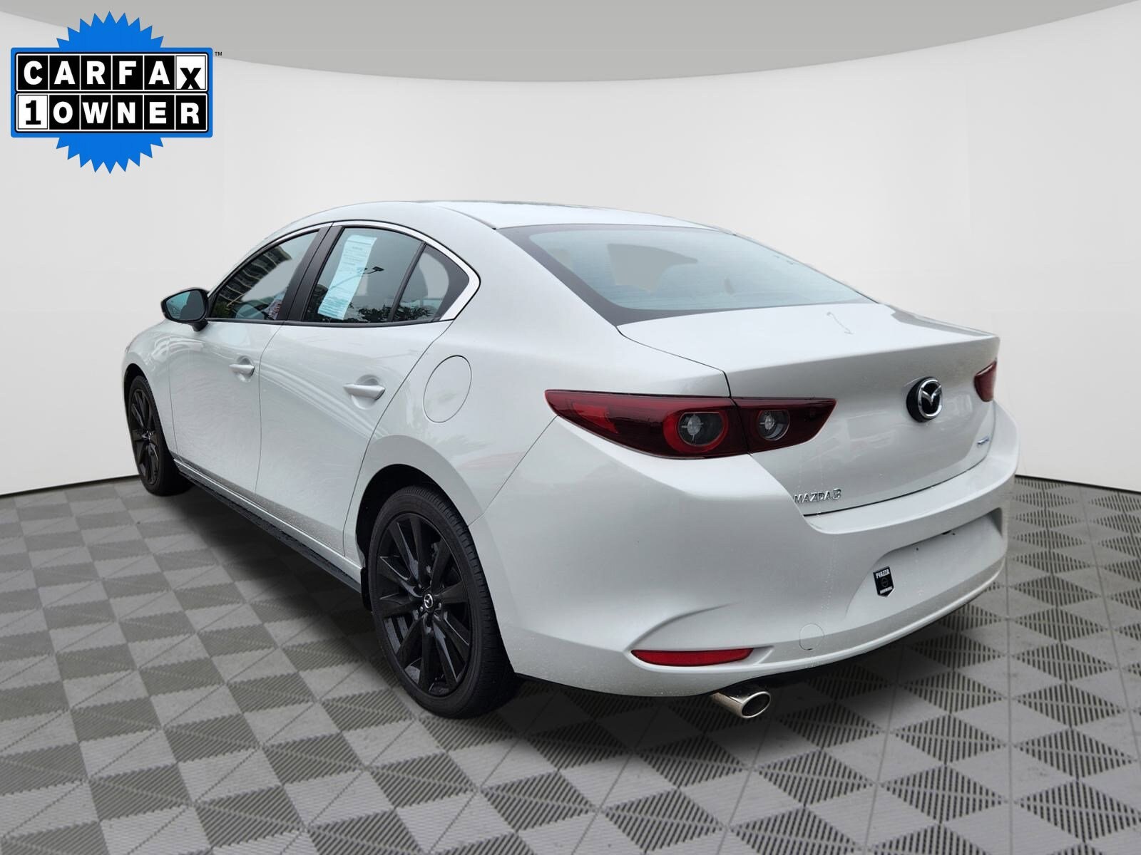 2025 Mazda Mazda3 Sedan 2.5 Select Sport photo 3