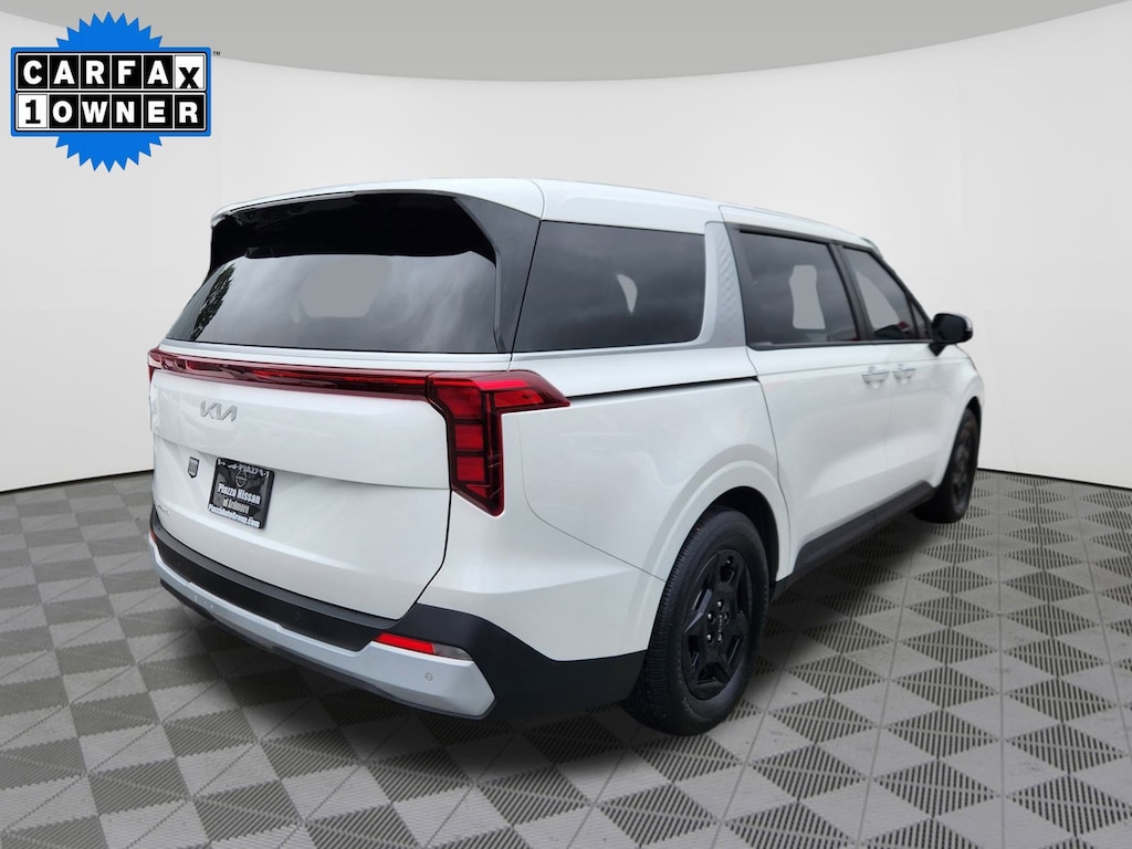 Used 2025 Kia Carnival LXS Van Passenger Van