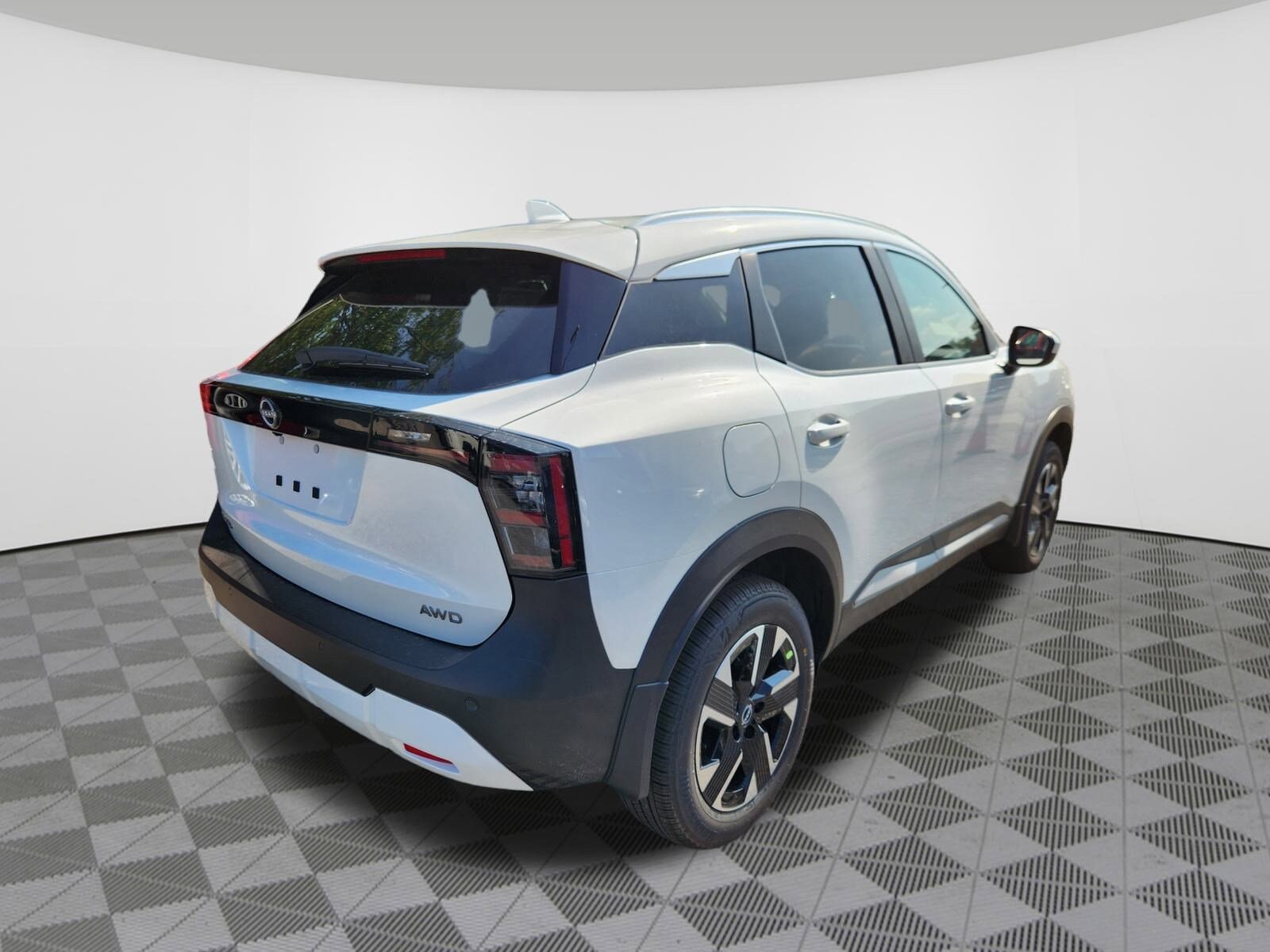 2025 Nissan Kicks SV photo 4