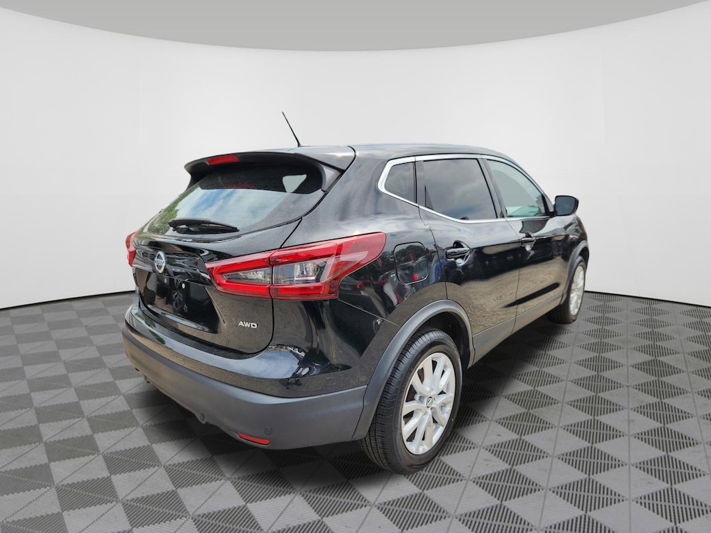 Used 2022 Nissan Rogue Sport S SUV