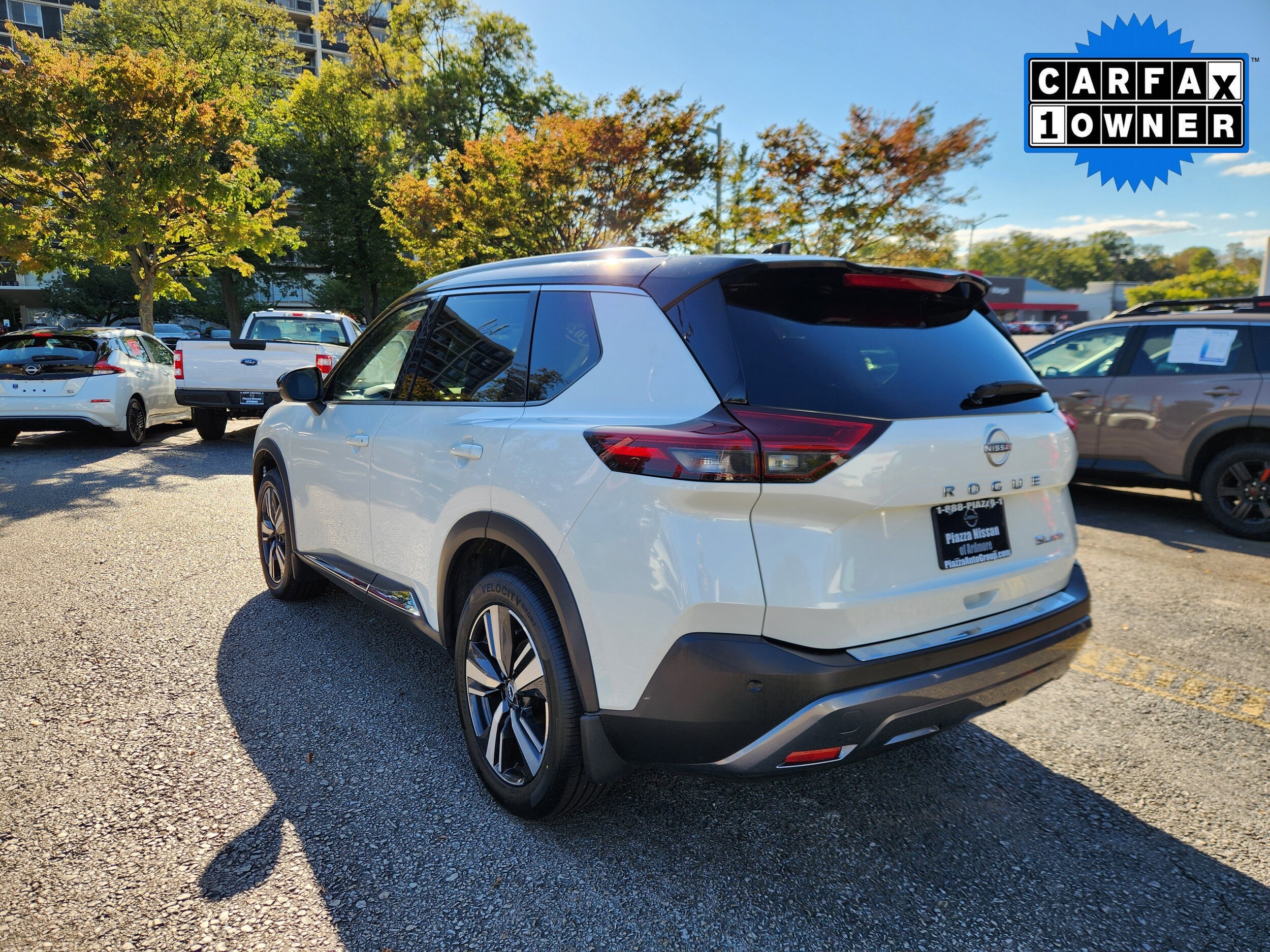 2023 Nissan Rogue SL photo 3