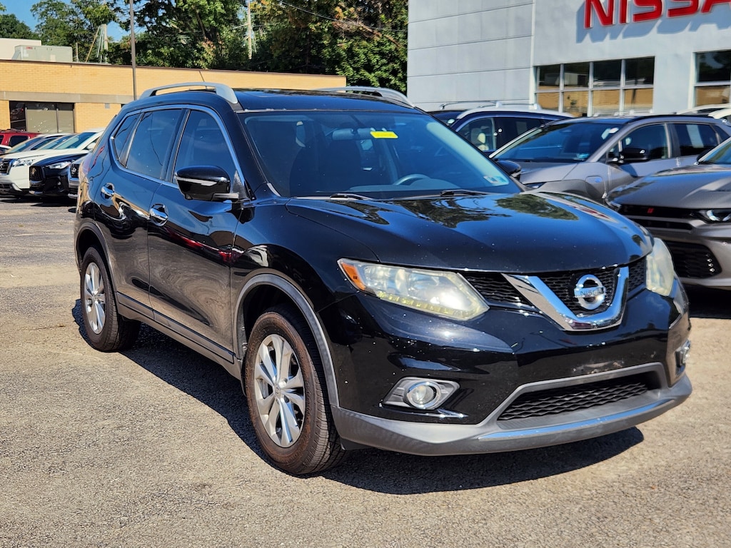 Used 2015 Nissan Rogue SV SUV