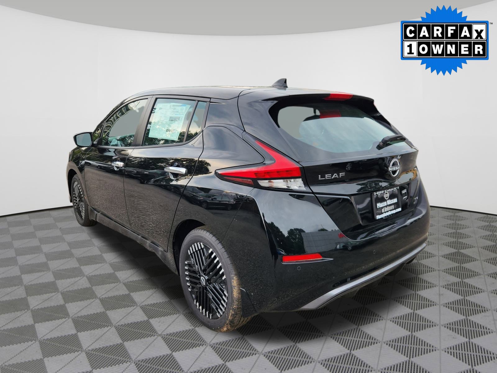 2024 Nissan Leaf SV Plus photo 3