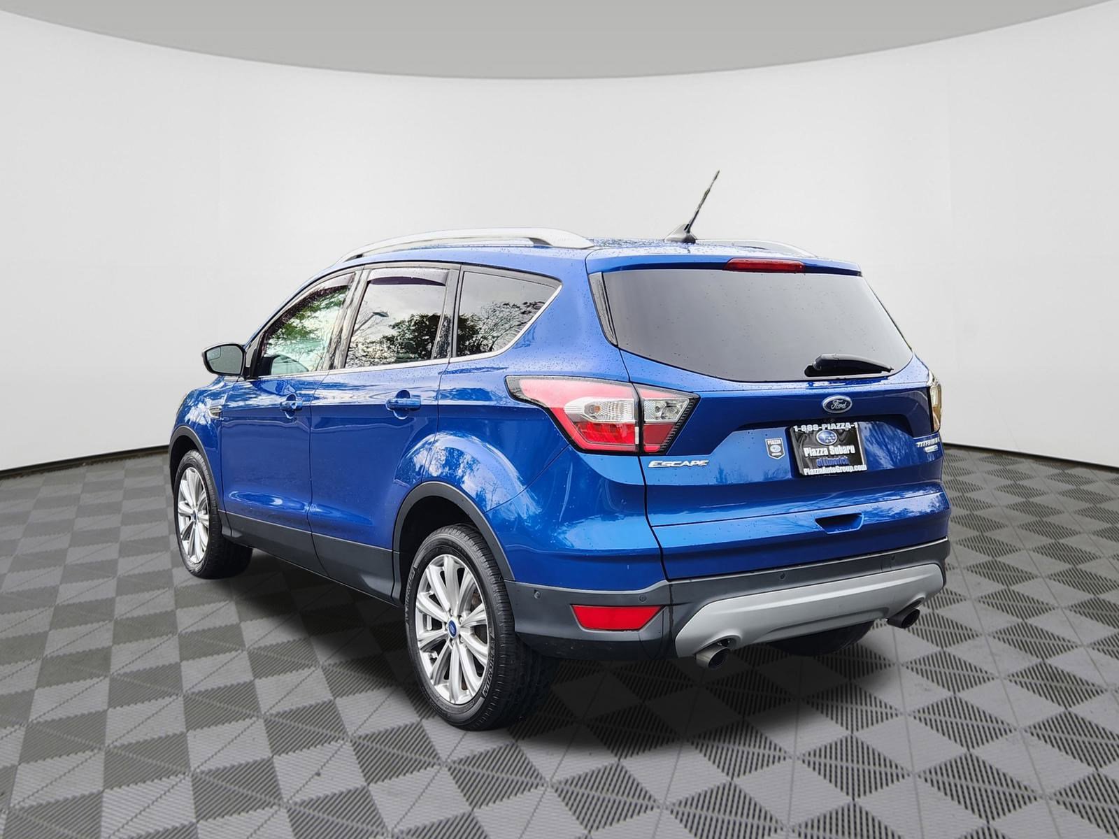 2018 Ford Escape Titanium photo 2