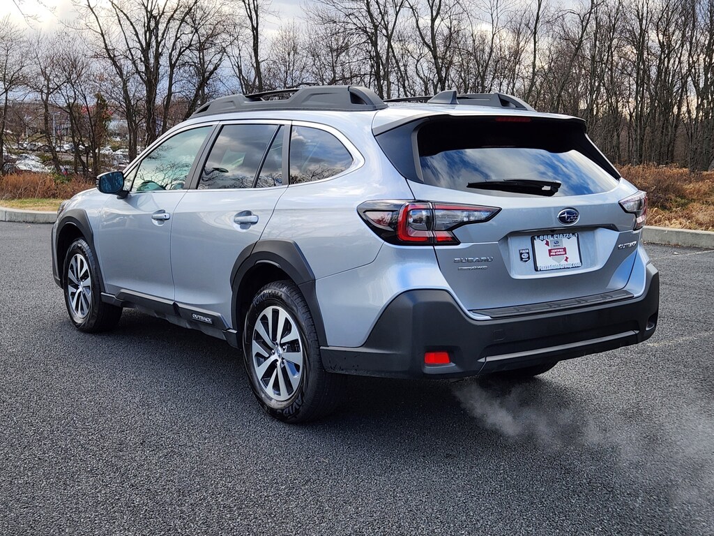Used 2025 Subaru Outback Premium SUV