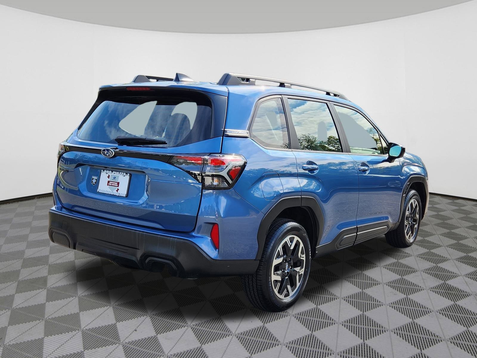 2025 Subaru Forester Base photo 2