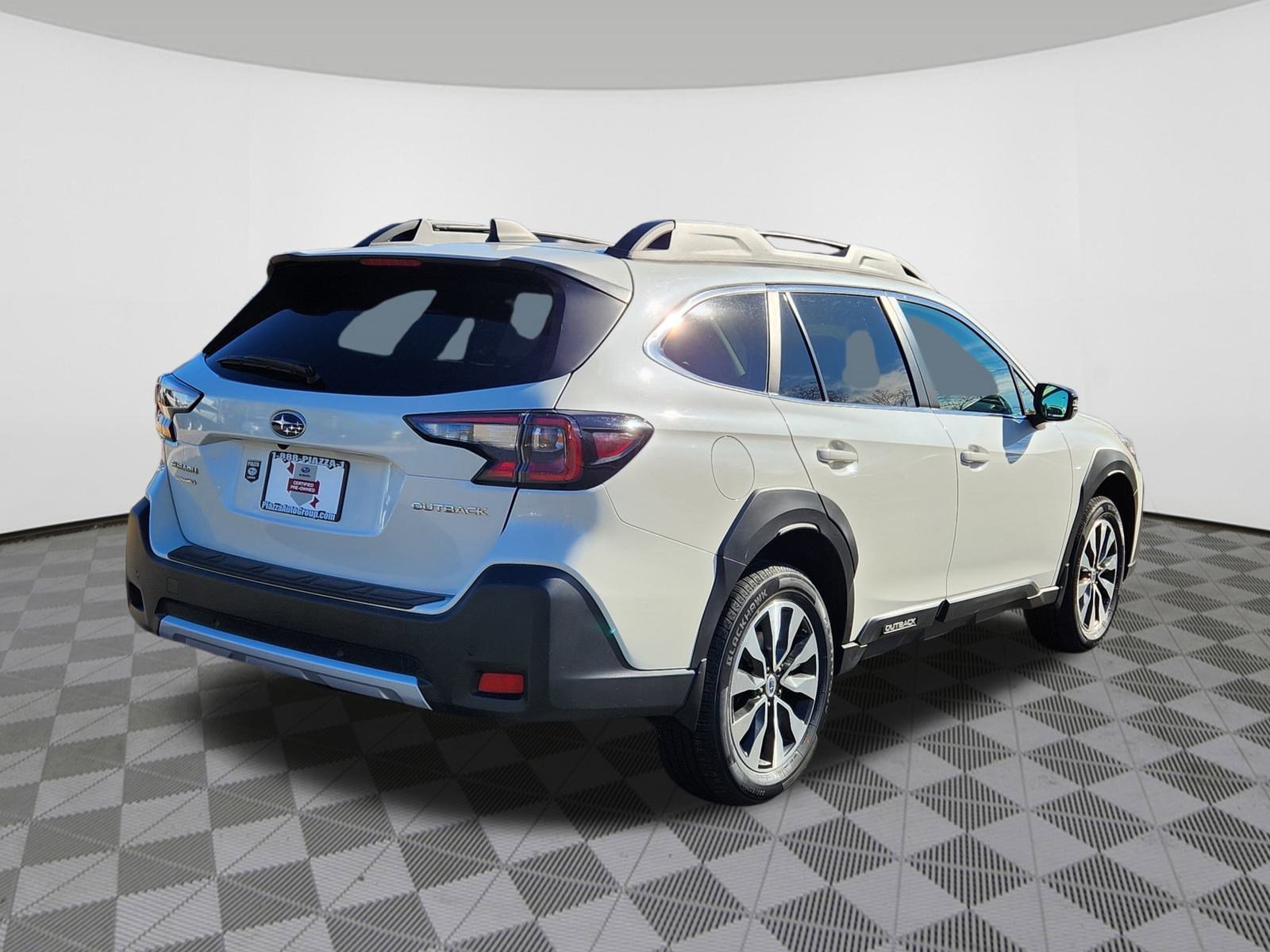 2023 Subaru Outback Limited photo 4