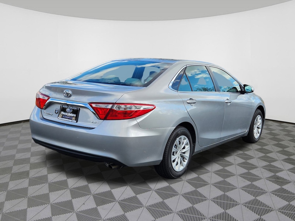 Used 2016 Toyota Camry LE Sedan