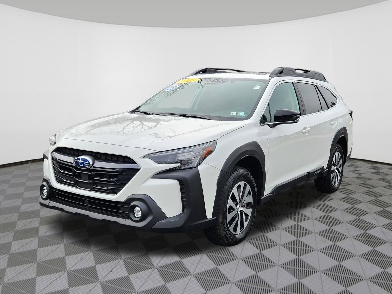 2025 Subaru Outback Premium photo 2
