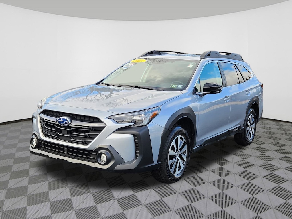 Used 2025 Subaru Outback Premium SUV