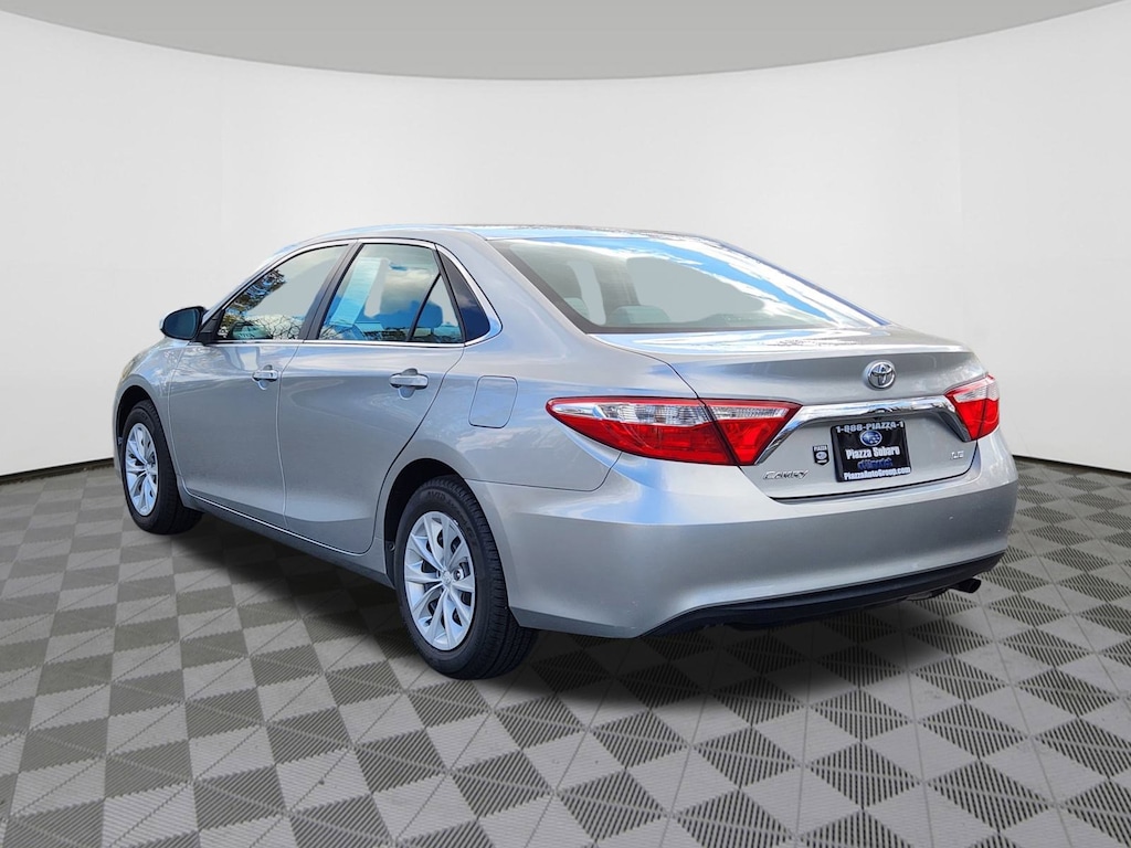 Used 2016 Toyota Camry LE Sedan