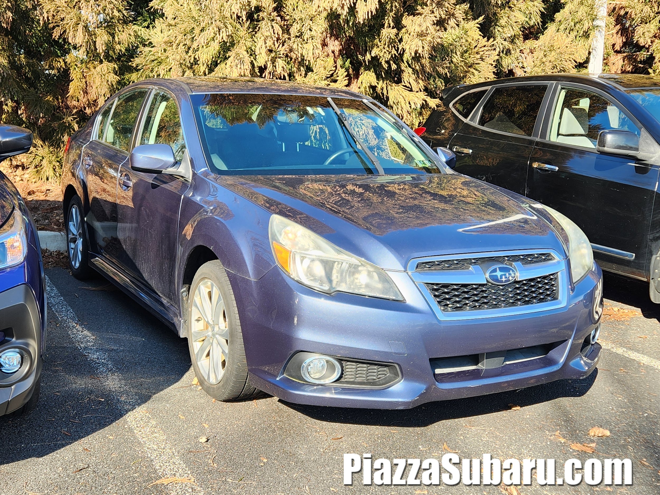 2013 Subaru Legacy Limited's photo