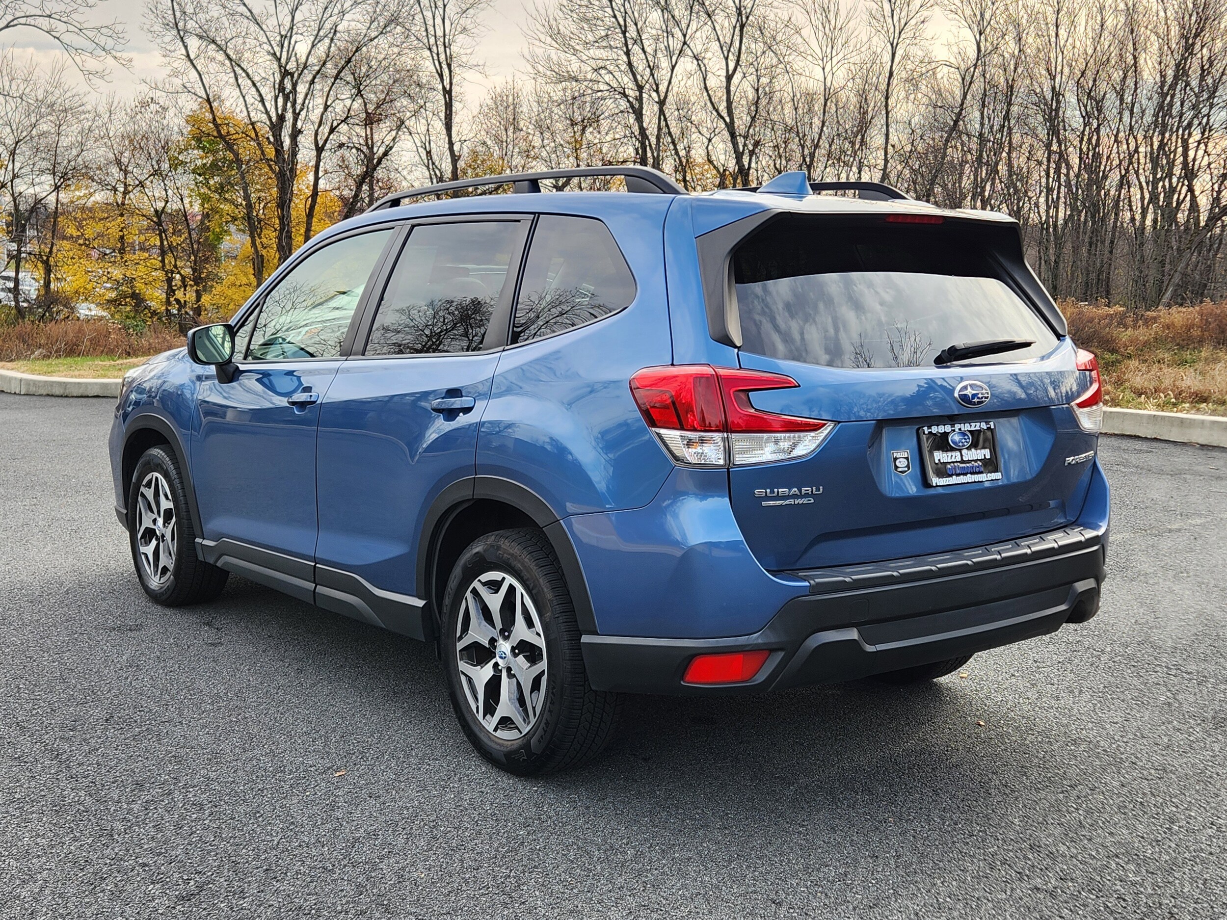 2020 Subaru Forester Premium photo 3