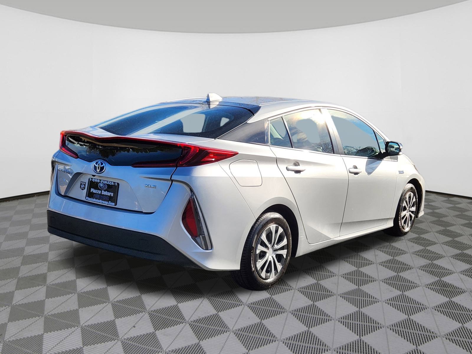 2021 Toyota Prius Prime XLE photo 4