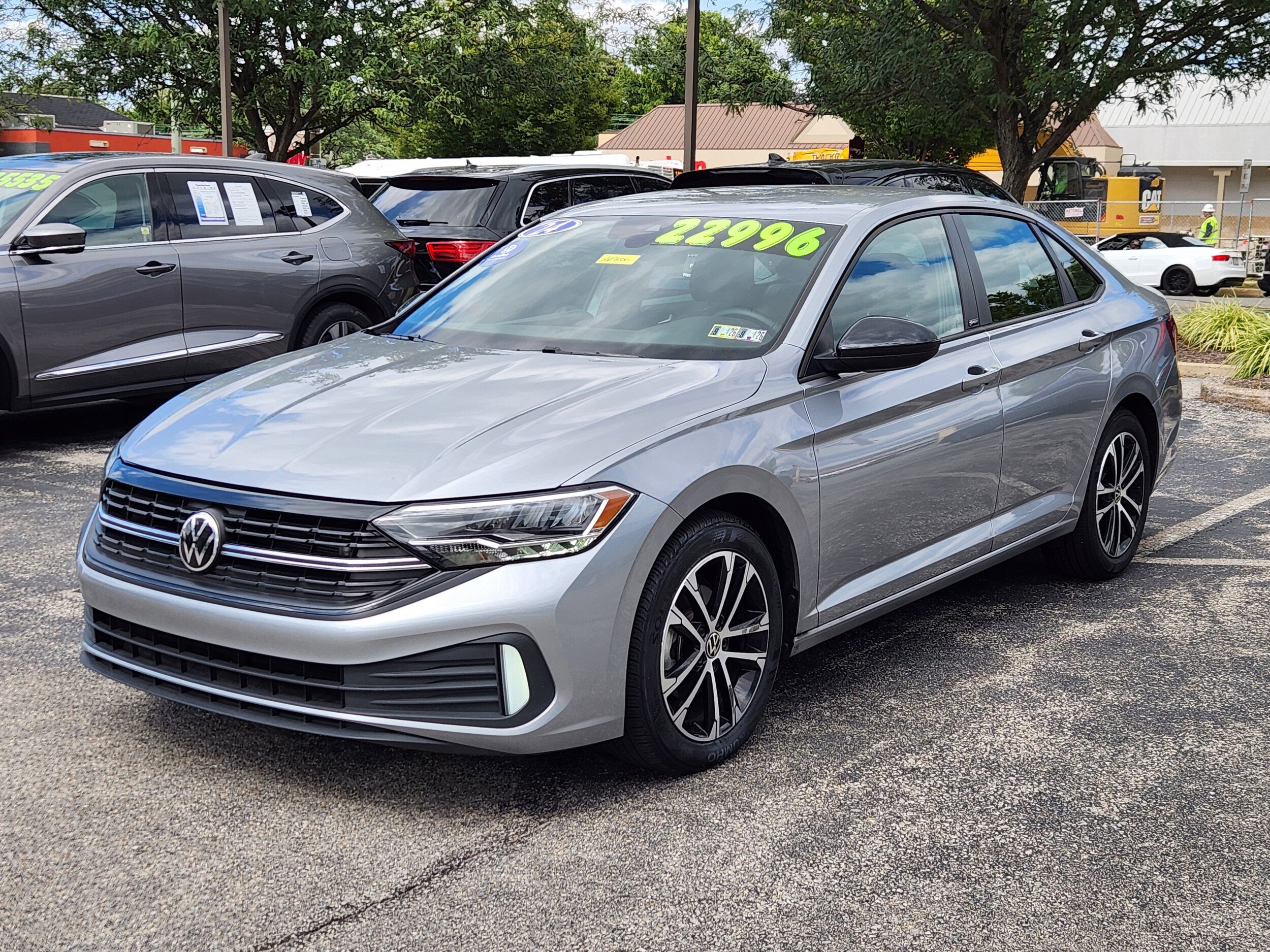 2024 Volkswagen Jetta 1.5T Sport photo 2