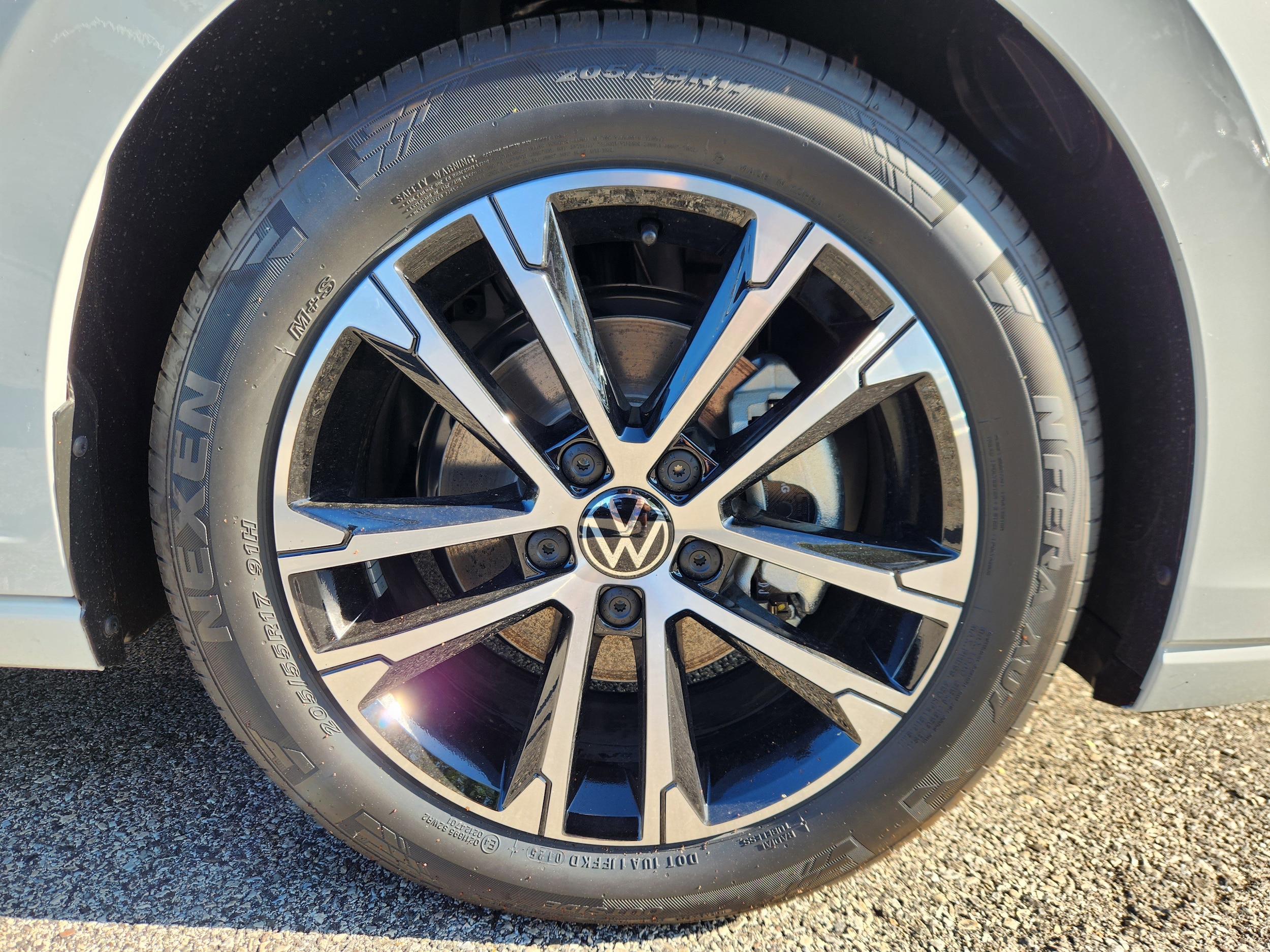 2025 Volkswagen Jetta Sport - Photo 14