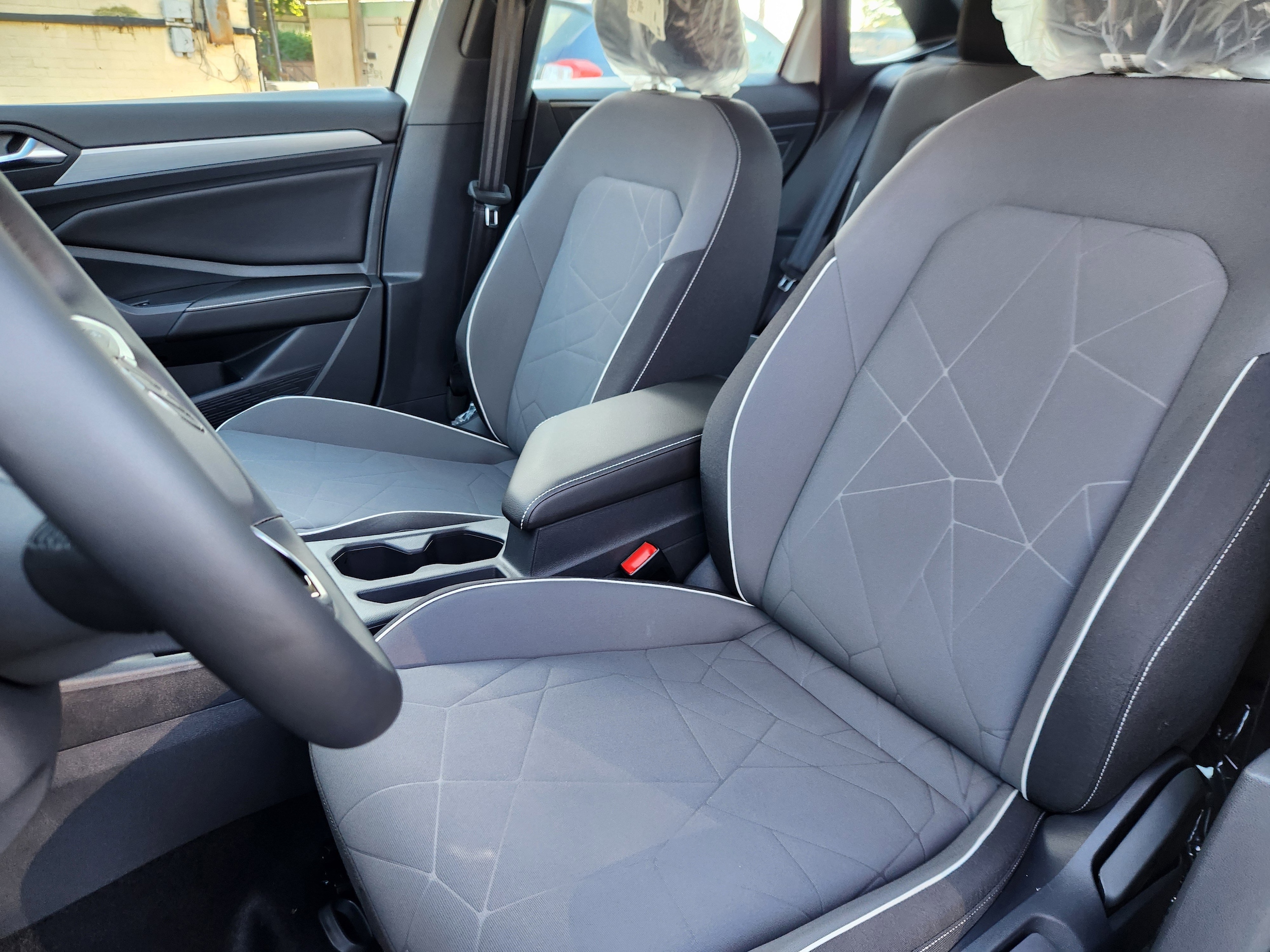 2025 Volkswagen Jetta Sport - Photo 8