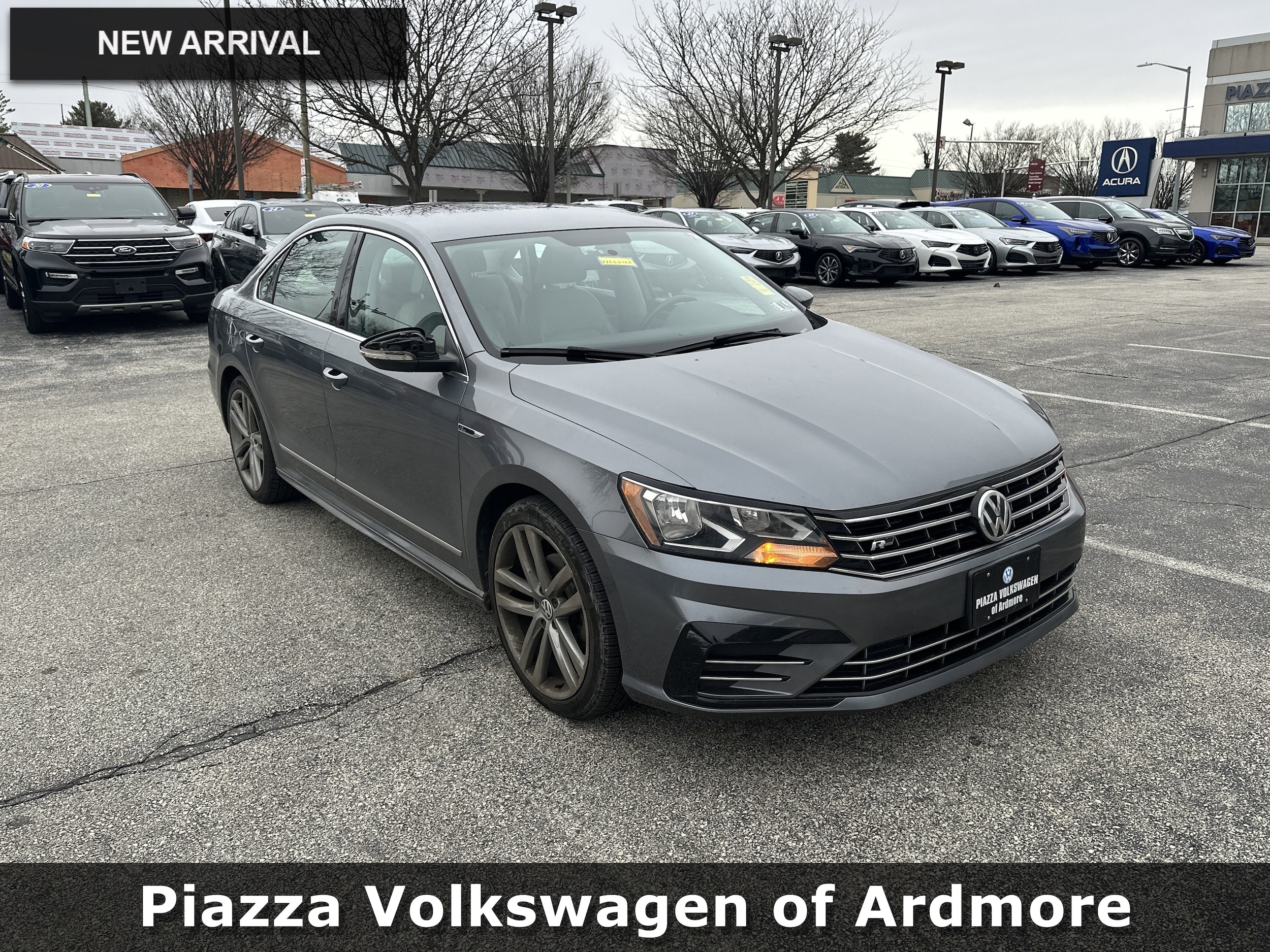 2017 Volkswagen Passat R-Line's photo