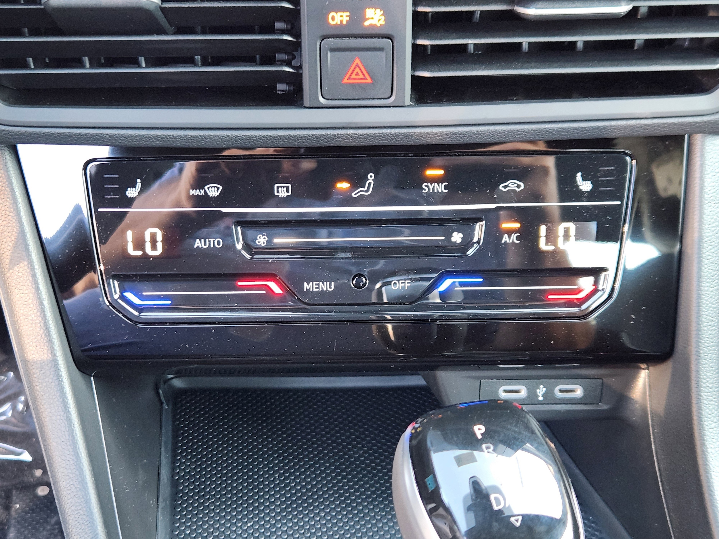 2025 Volkswagen Jetta Sport - Photo 12