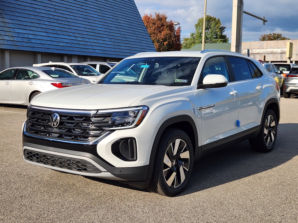 New 2026 Volkswagen Atlas Cross Sport 2.0T SE w/Technology SUV