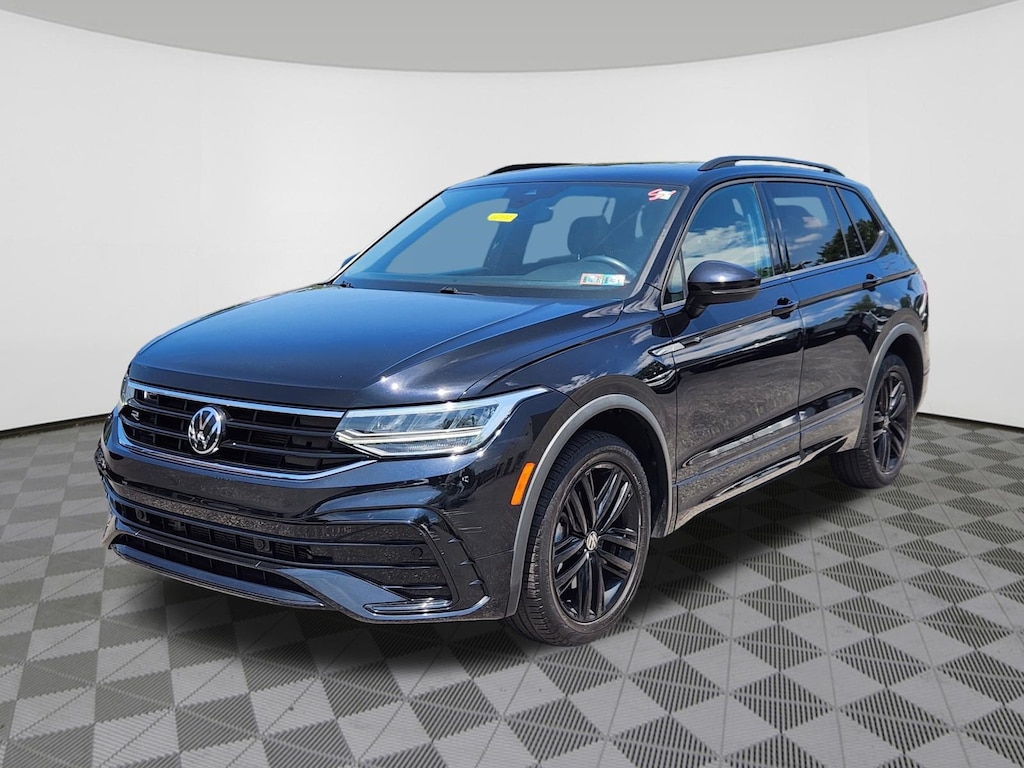 Certified 2022 Volkswagen Tiguan 2.0T SE R-Line Black SUV