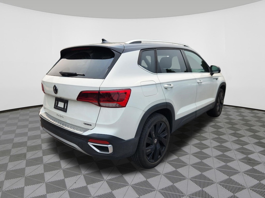 Used 2024 Volkswagen Taos 1.5T SE SUV