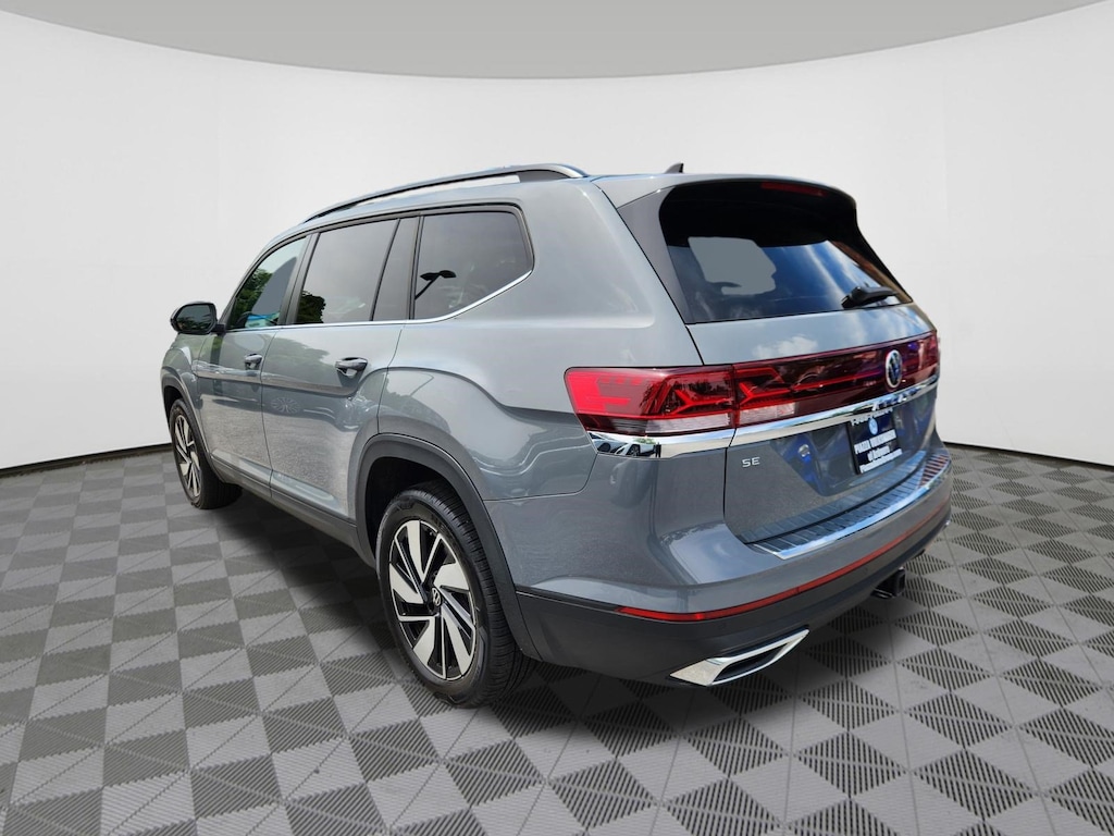 Certified 2025 Volkswagen Atlas 2.0T SE w/Technology SUV