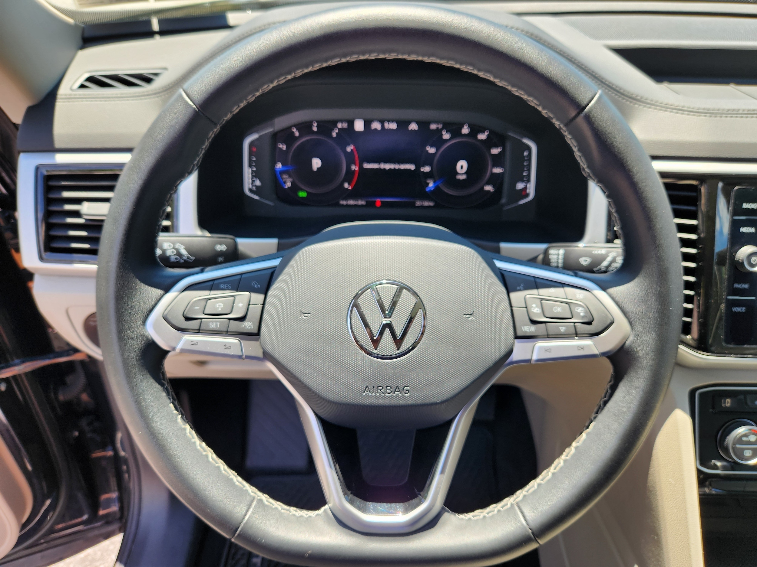 2022 Volkswagen Atlas SEL - Photo 9