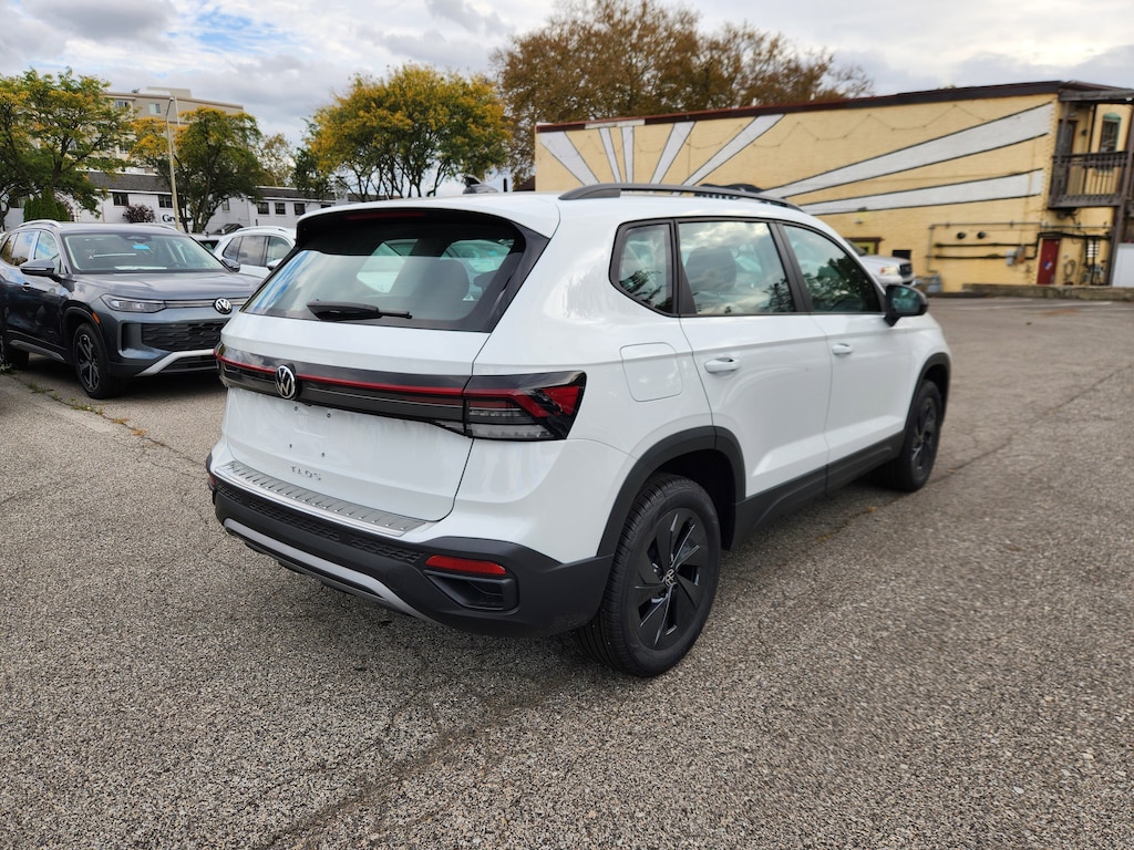 New 2025 Volkswagen Taos 1.5T S SUV