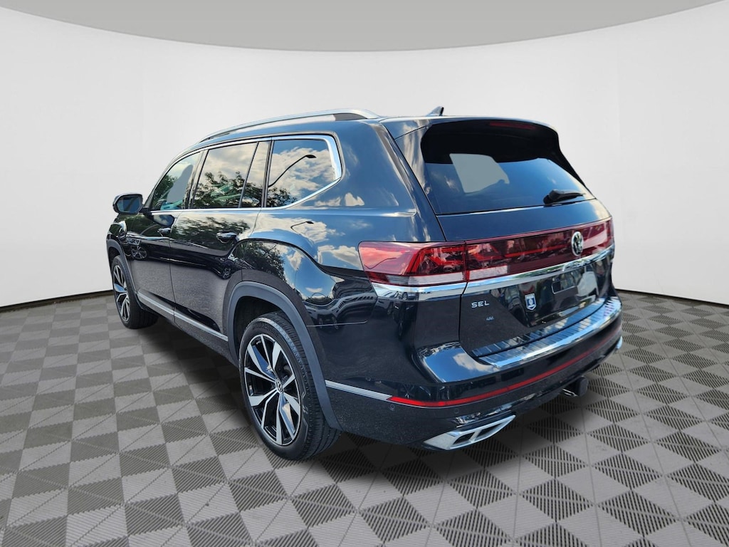 Certified 2024 Volkswagen Atlas 2.0T SEL Premium R-Line SUV