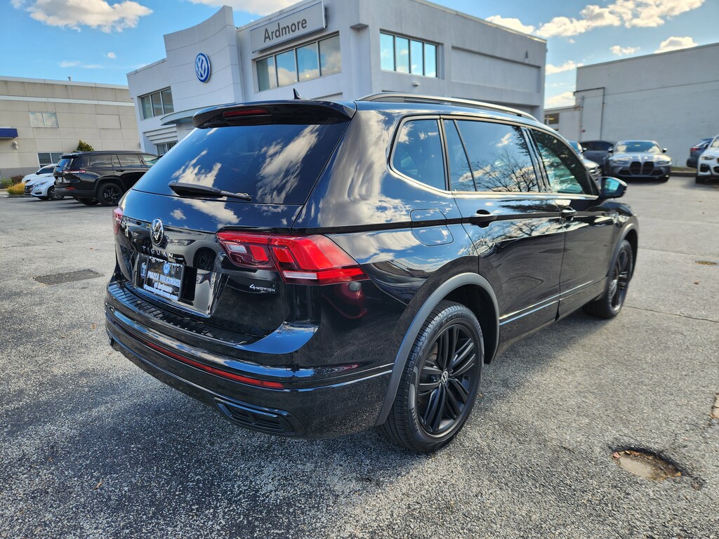 Certified 2022 Volkswagen Tiguan 2.0T SE R-Line Black SUV