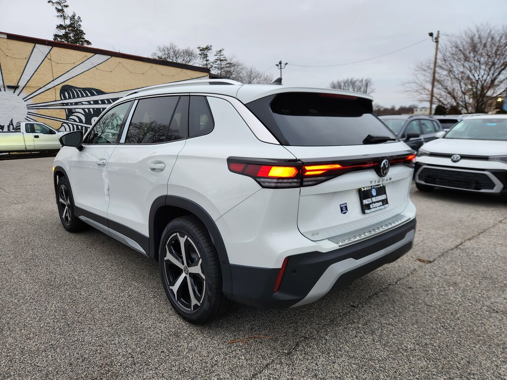 New 2026 Volkswagen Tiguan 2.0T SE SUV