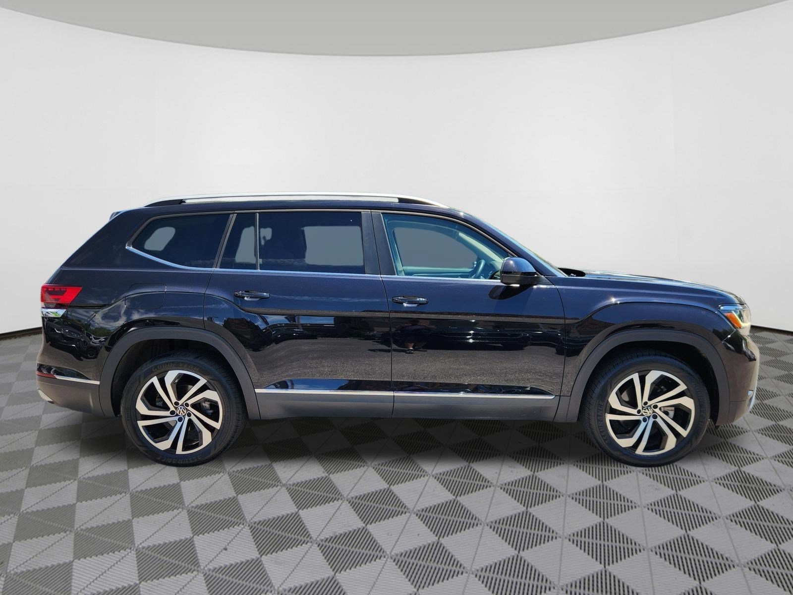 2022 Volkswagen Atlas SEL - Photo 6