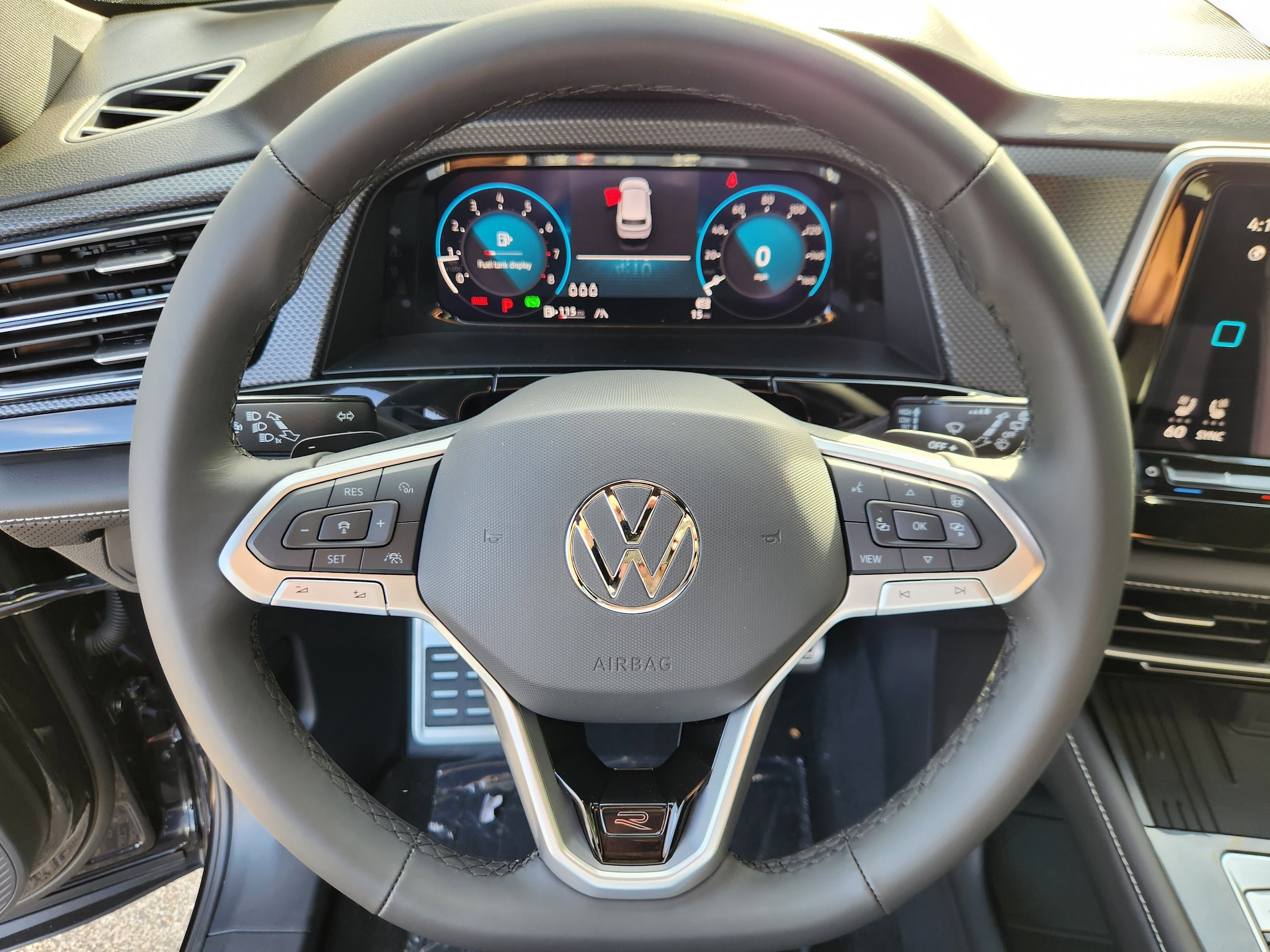2026 Volkswagen Atlas Cross Sport SEL Premium R-LINE - Photo 9