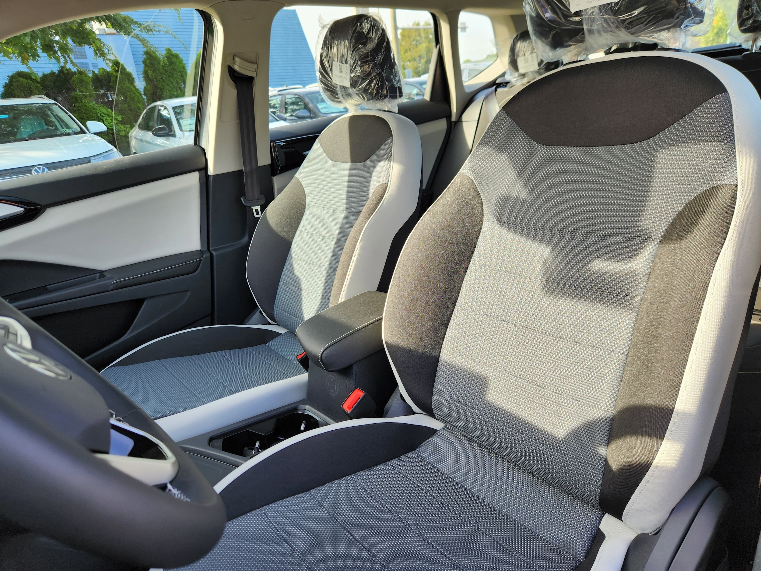 2025 Volkswagen Taos S - Photo 8