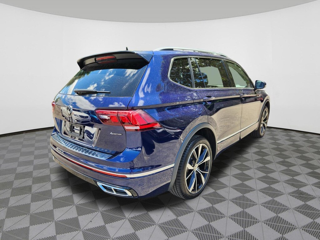 Used 2024 Volkswagen Tiguan 2.0T SEL R-Line SUV