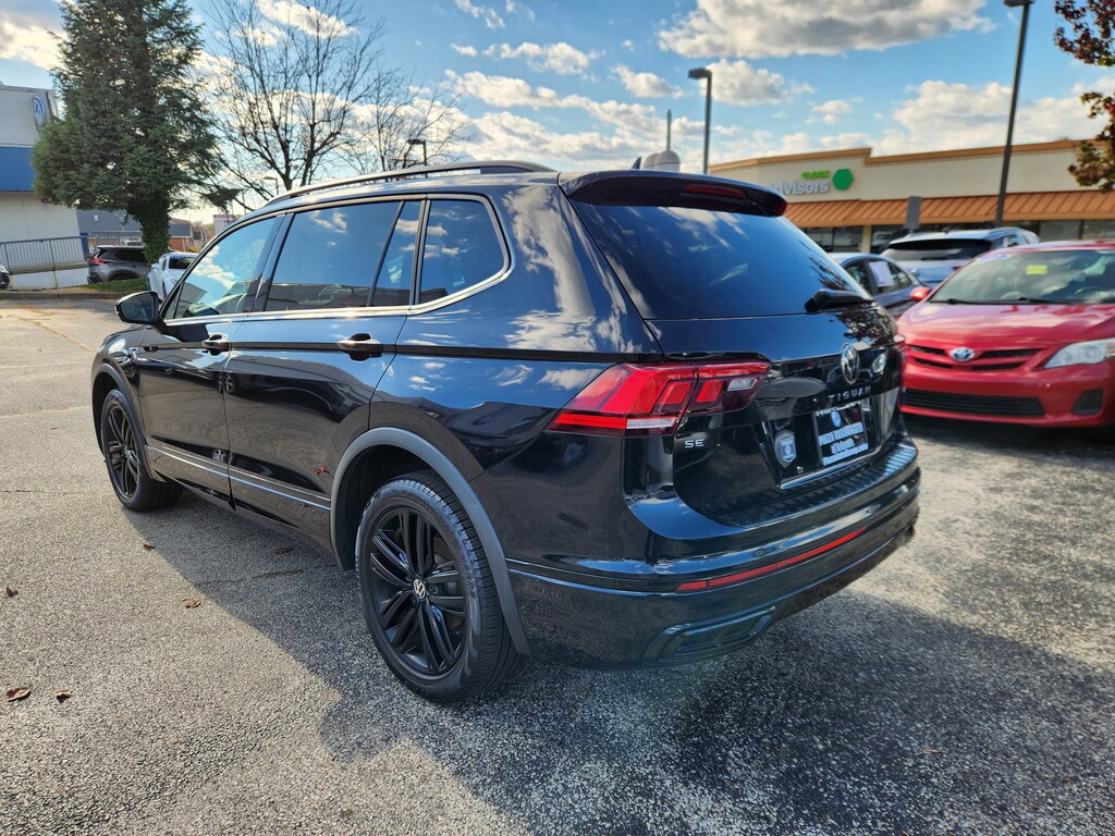 Certified 2022 Volkswagen Tiguan 2.0T SE R-Line Black SUV