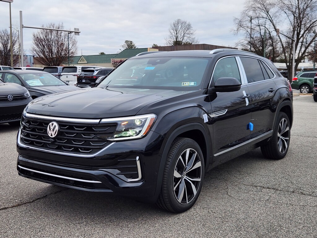 New 2026 Volkswagen Atlas Cross Sport 2.0T SEL Premium R-Line SUV