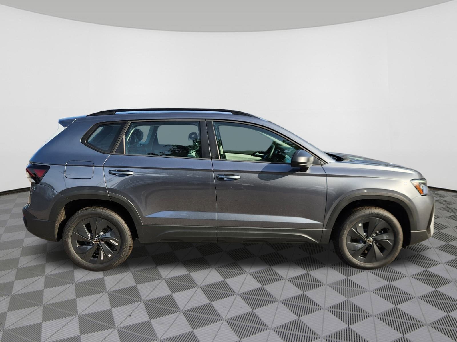 2025 Volkswagen Taos S - Photo 6