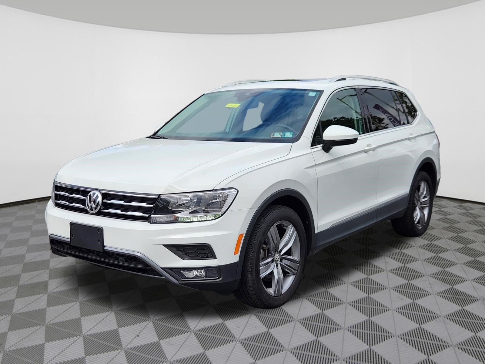 Used 2021 Volkswagen Tiguan SEL with VIN 3VV2B7AX4MM085985 for sale in Ardmore, PA