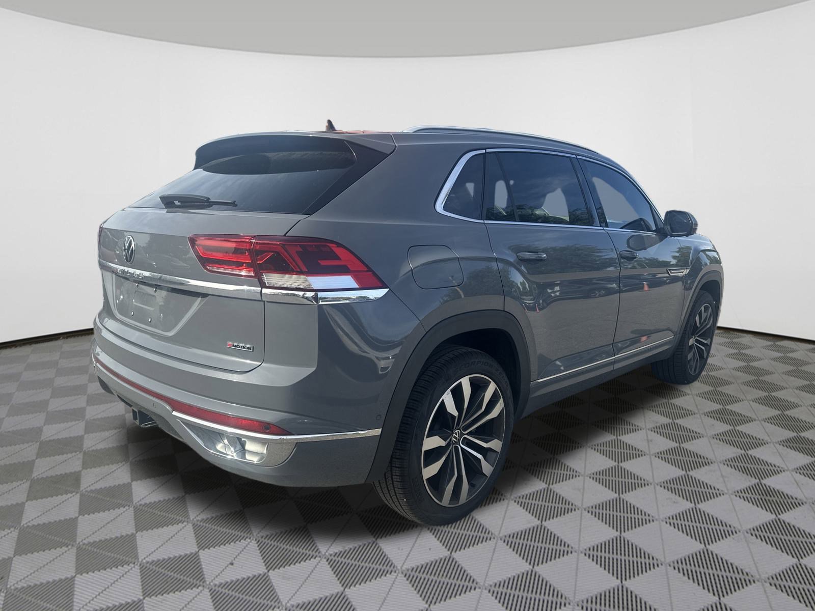 2020 Volkswagen Atlas Cross Sport V6 SEL Premium R-Line photo 4