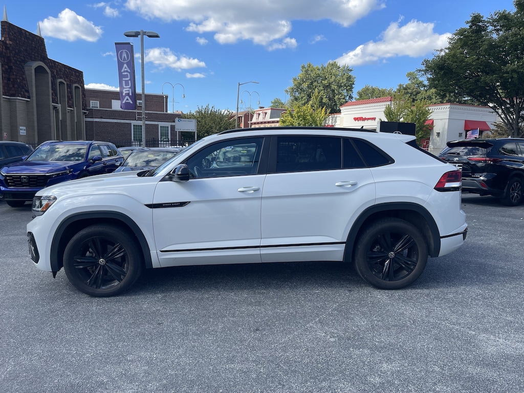 Used 2023 Volkswagen Atlas Cross Sport 2.0T SEL R-Line Black SUV