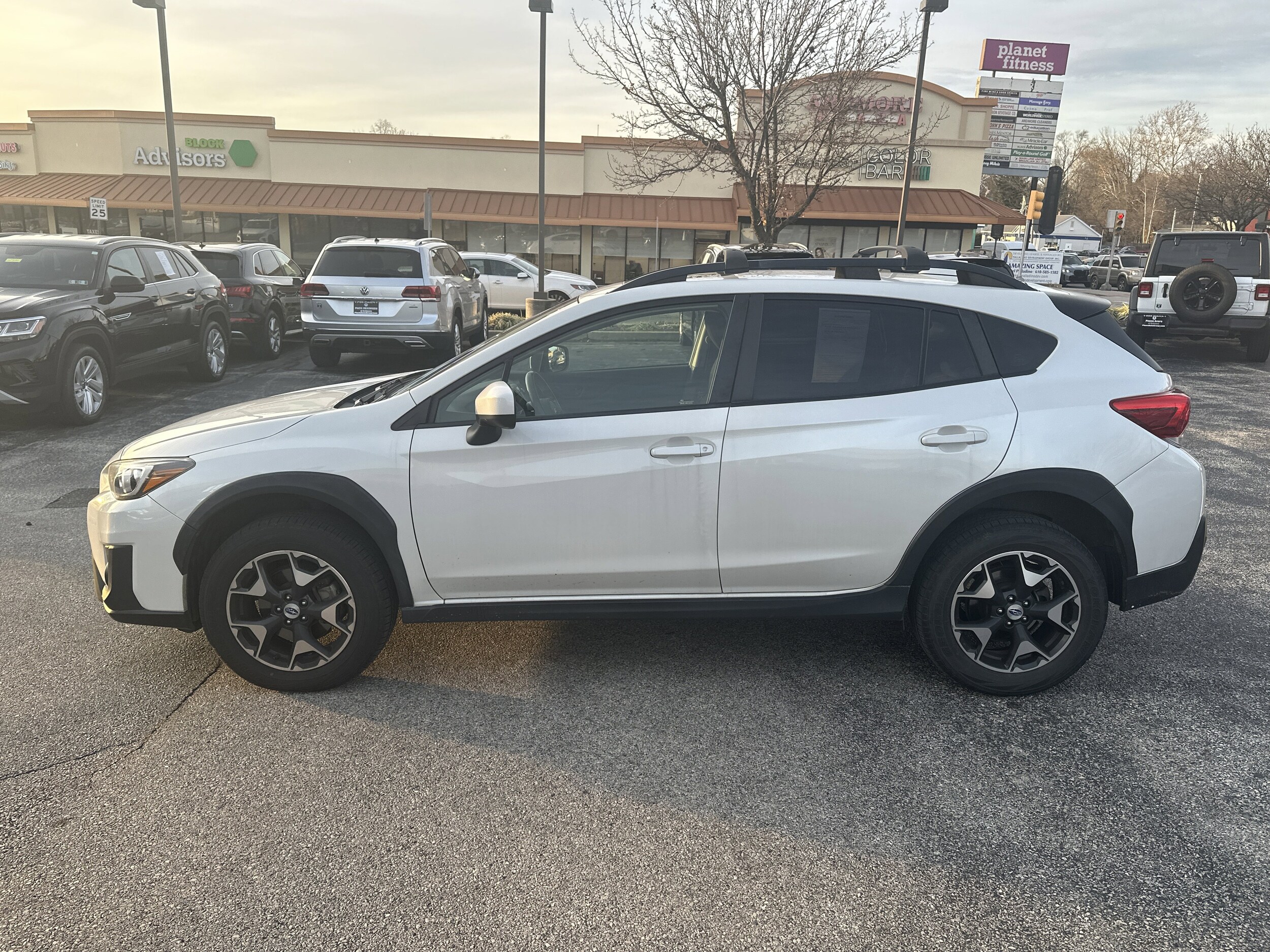 2018 Subaru Crosstrek 2.0i Premium photo 2