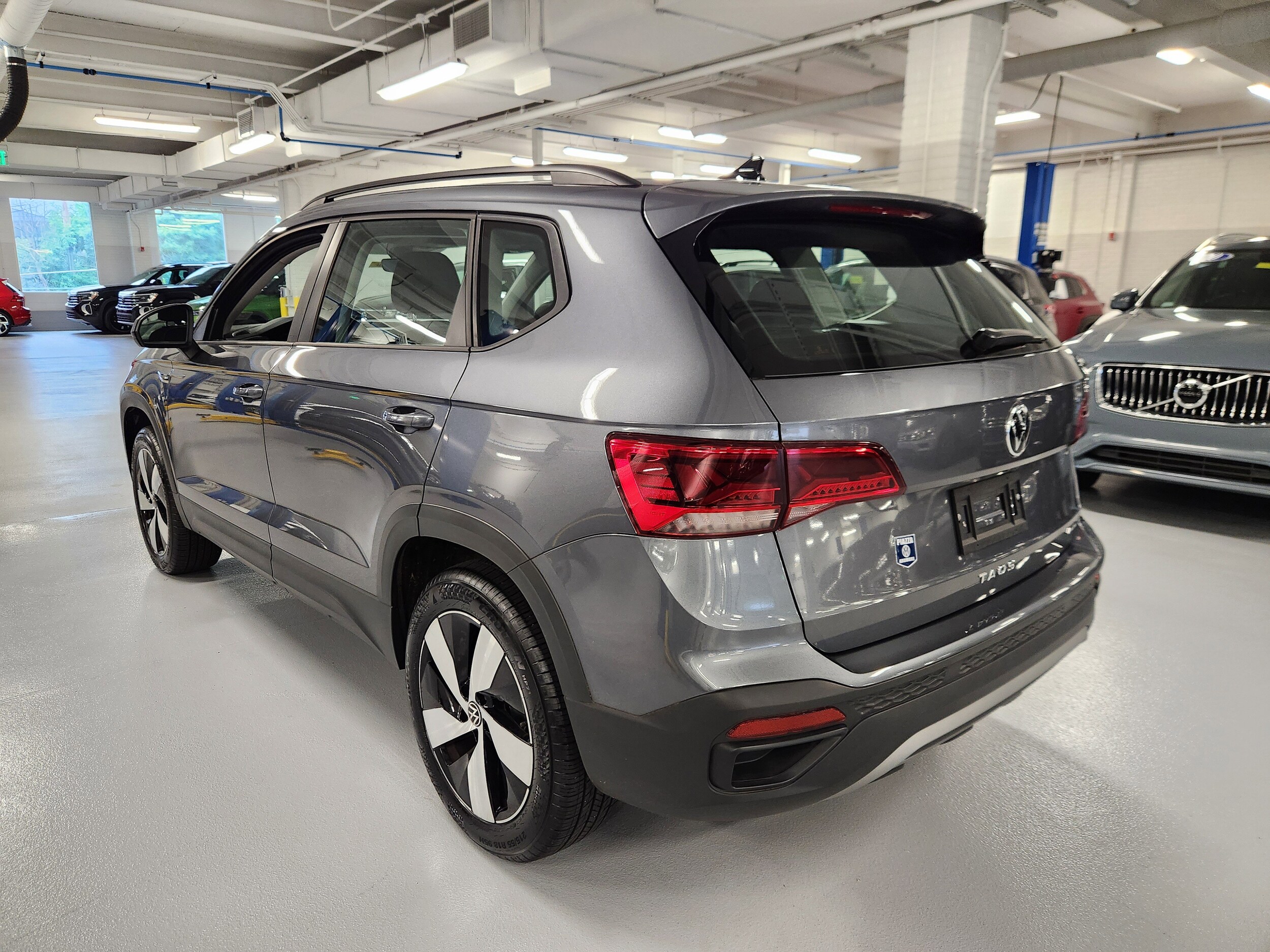 2024 Volkswagen Taos S photo 3