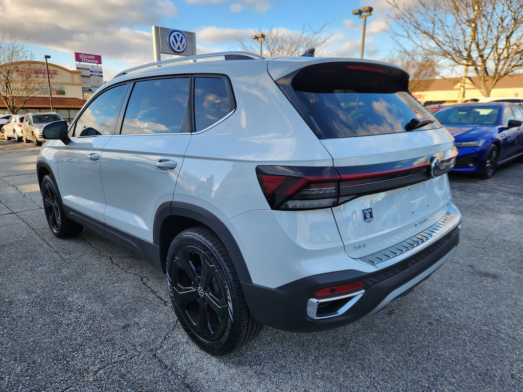 Certified 2025 Volkswagen Taos 1.5T SEL SUV