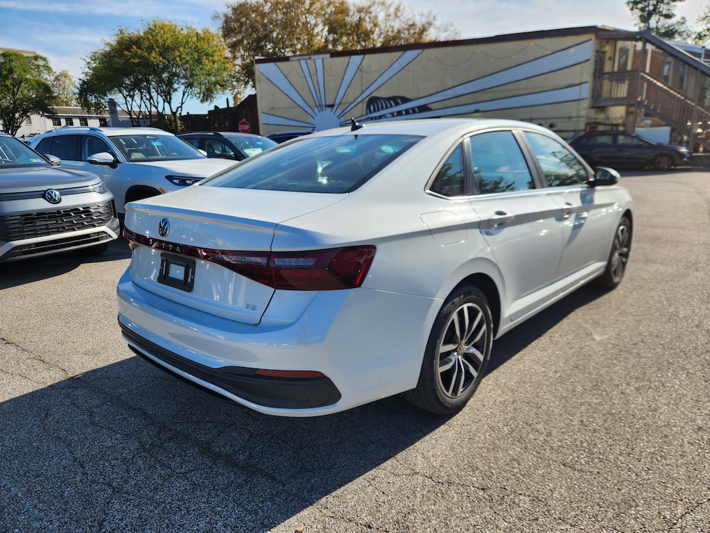 New 2026 Volkswagen Jetta 1.5T SE Sedan